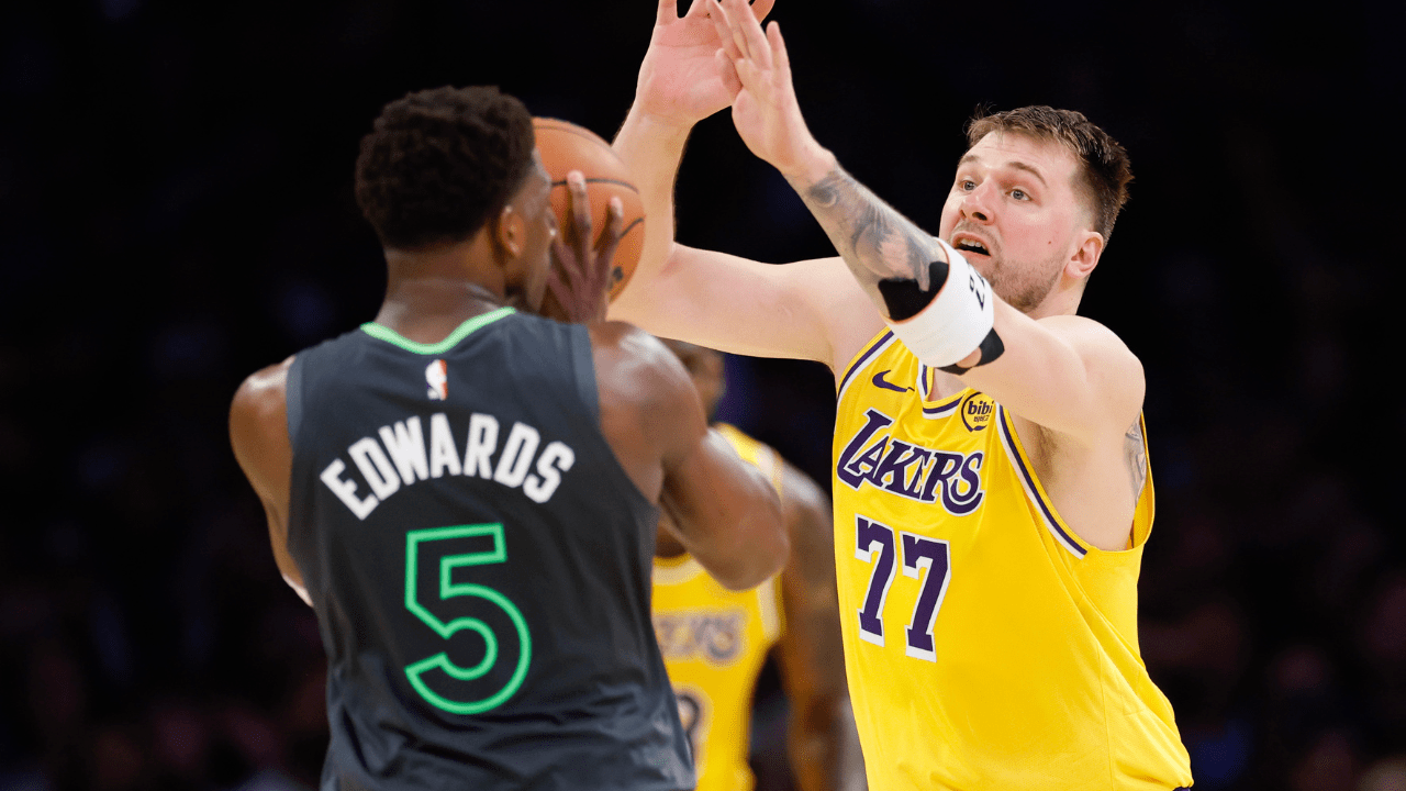 Traum geplatzt! Doncic und Co. scheitern an den Timberwolves 1 Doncic Edwards Duell